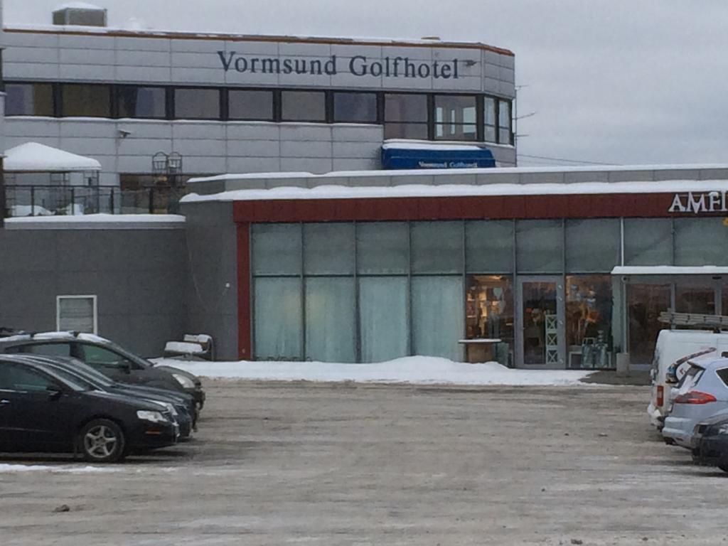 Vormsund Golf Hotell Bed Breakfast Екстер'єр фото